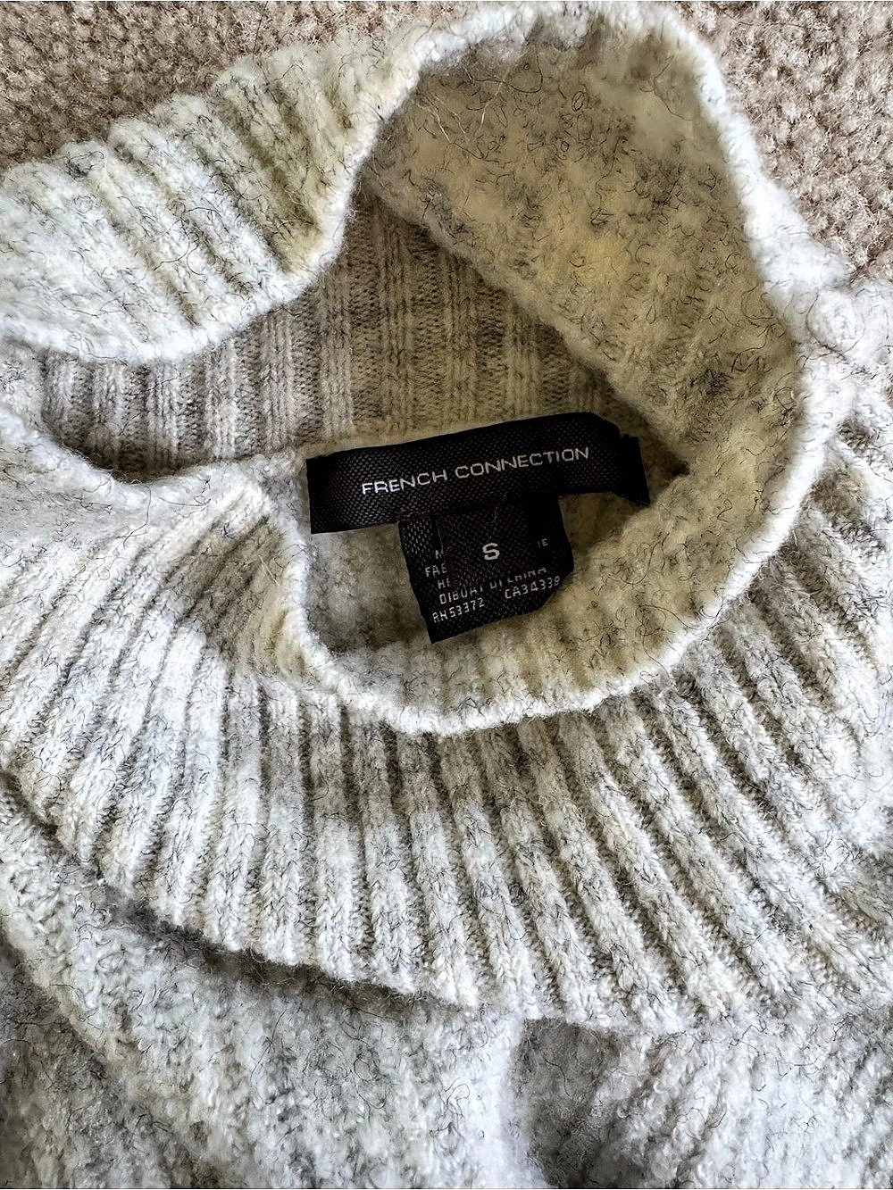 French Connection Babysoft Mock Neck Rib Pullover Gray Small - Picture 3 of 3